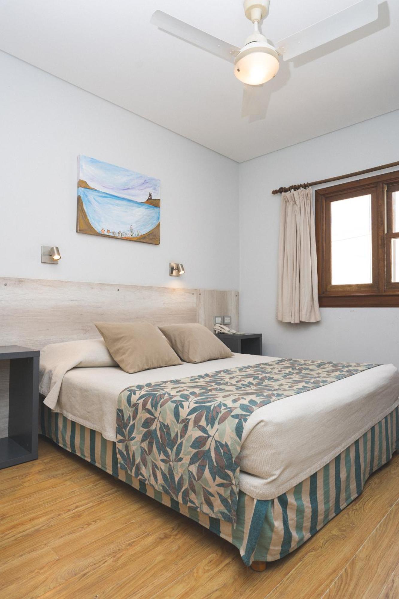 Hotel Bahia Nueva Пуерто Мадрин Екстериор снимка